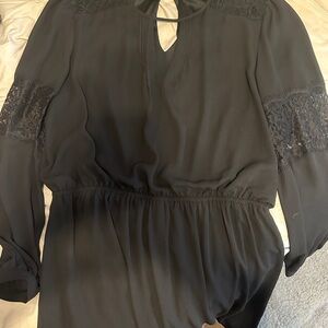 Elegant Black Lace Sleeve Women's Dress